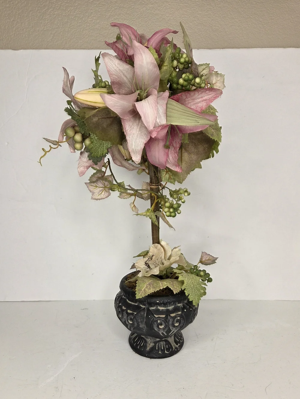 Home Interiors Lily Topiary Floral Home Decor 2 Ft Tall Spring